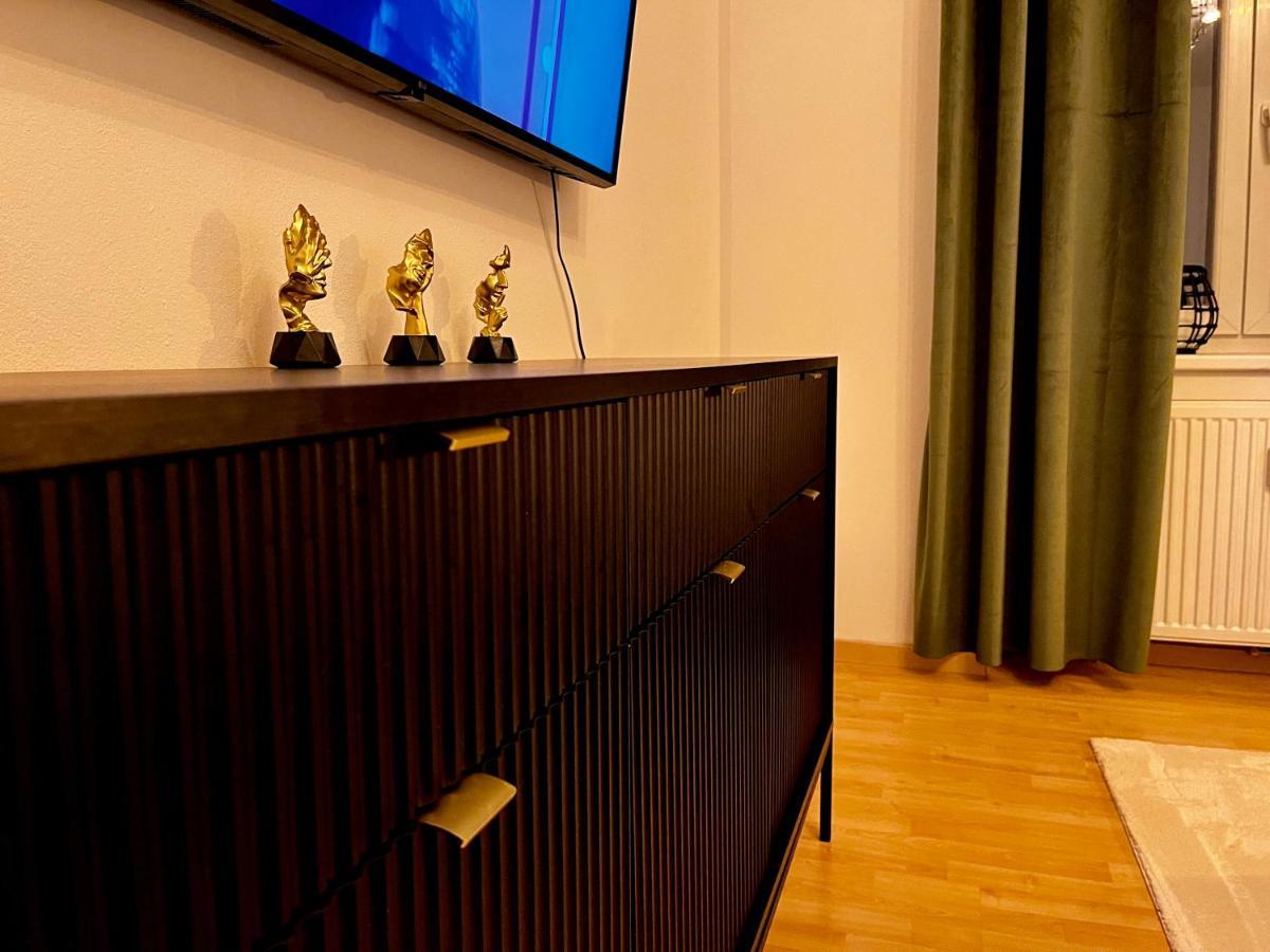 Comfy & Warm City Apartment - Self Check-In Graz Luaran gambar